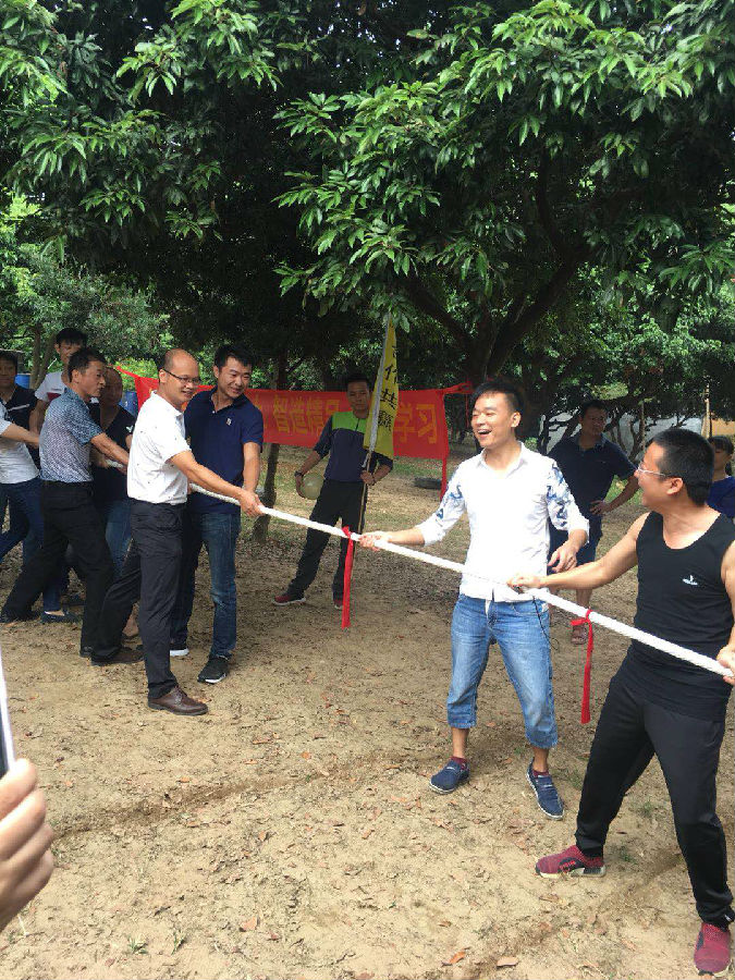 華奇密封件拔河比賽 ，賽出企業的競爭文化！